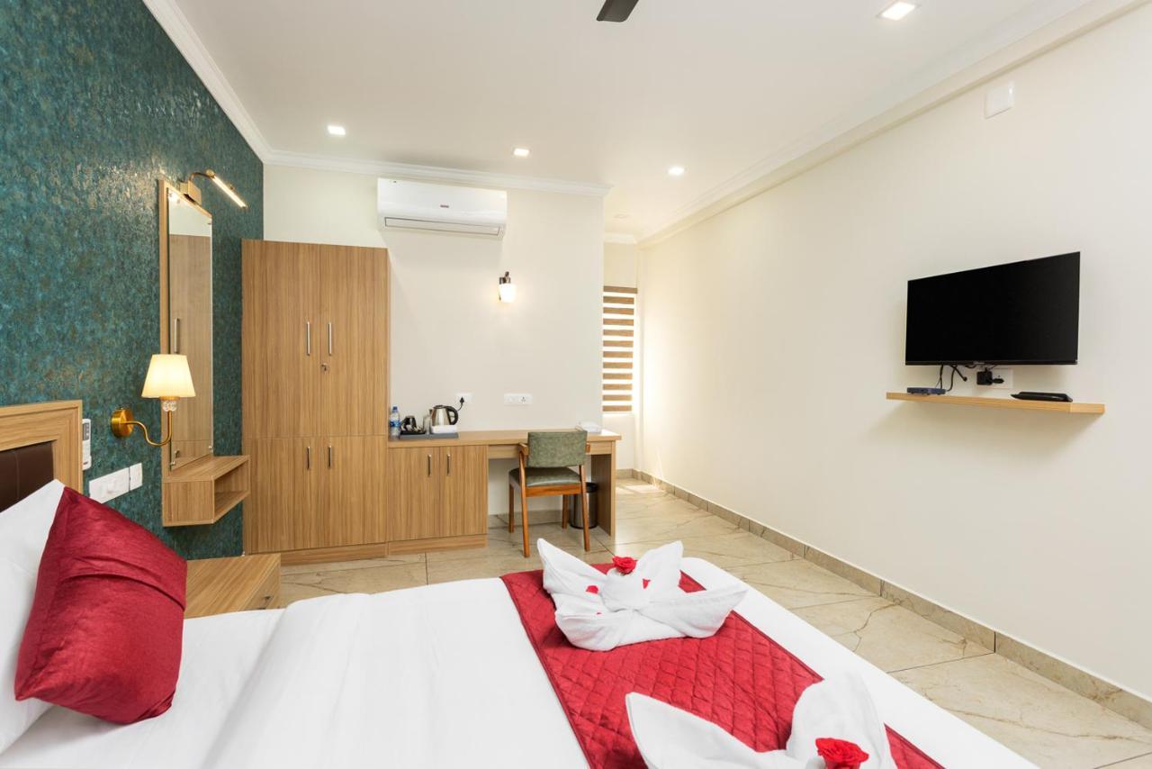 Esaa Airport Hotel Коччи Экстерьер фото