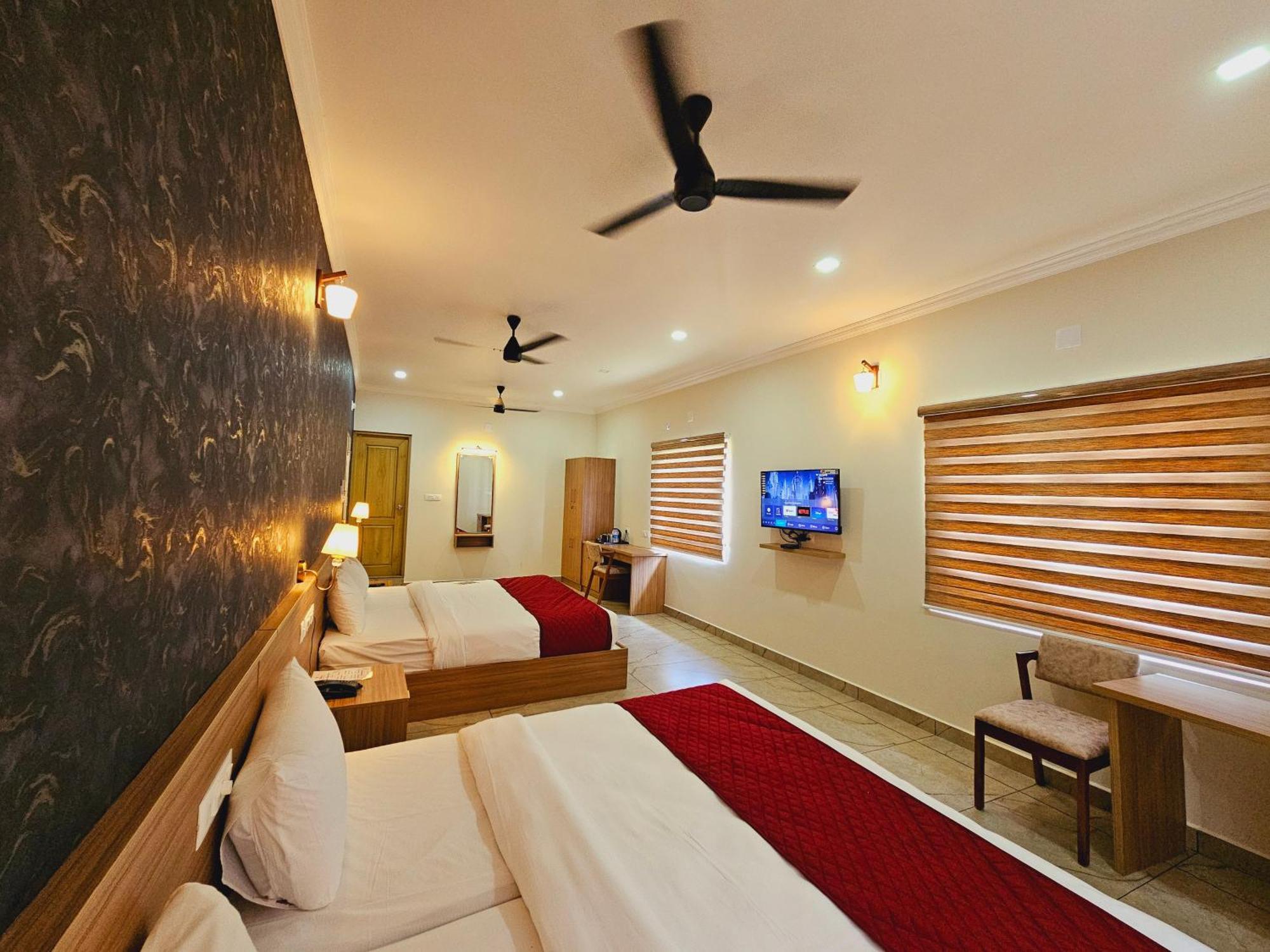 Esaa Airport Hotel Коччи Экстерьер фото